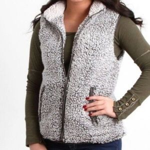 Tread And Supply Arctic Fleece Charcoal Vest